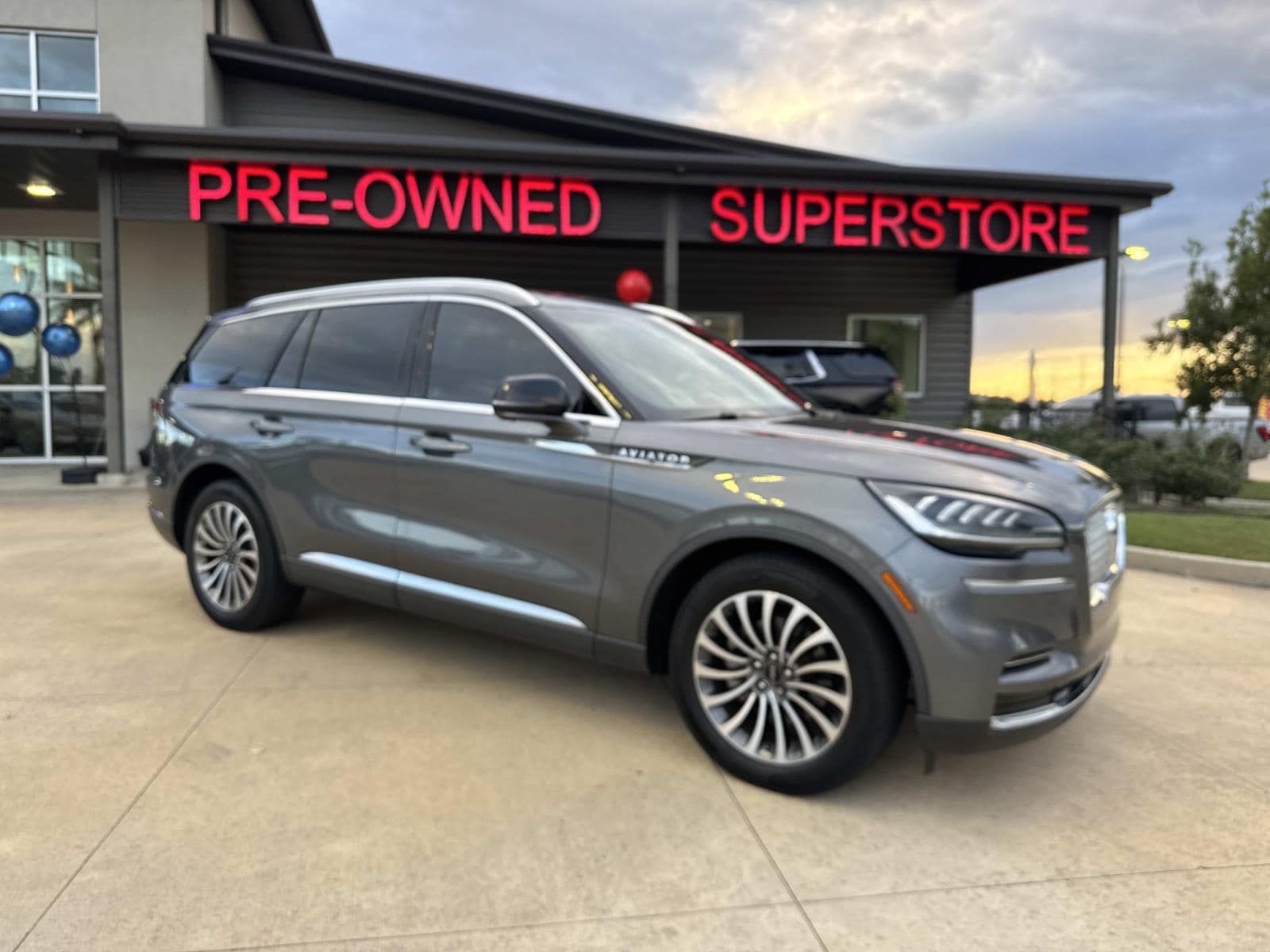 2023 Lincoln Aviator Reserve's photo