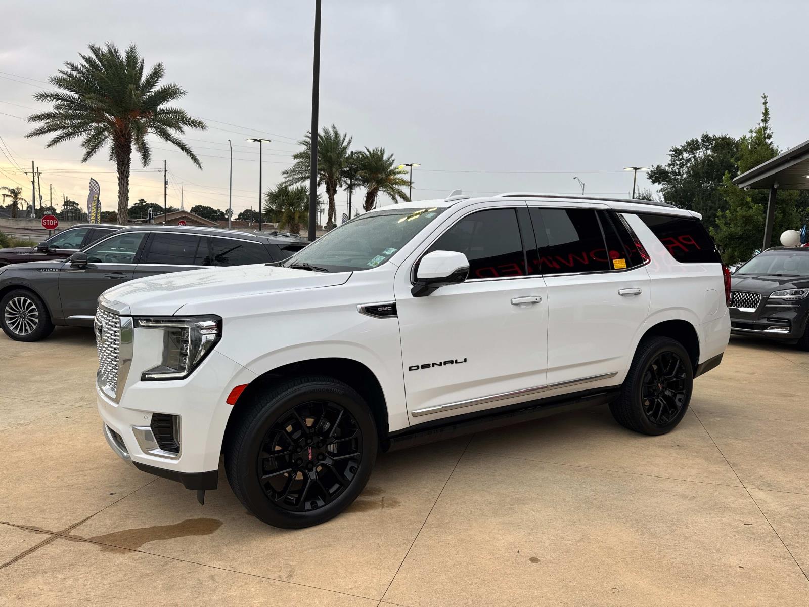 2023 Gmc Yukon Denali photo 4