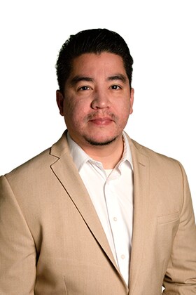 Staff member Jose Raudales from 8bf25ddfe38c