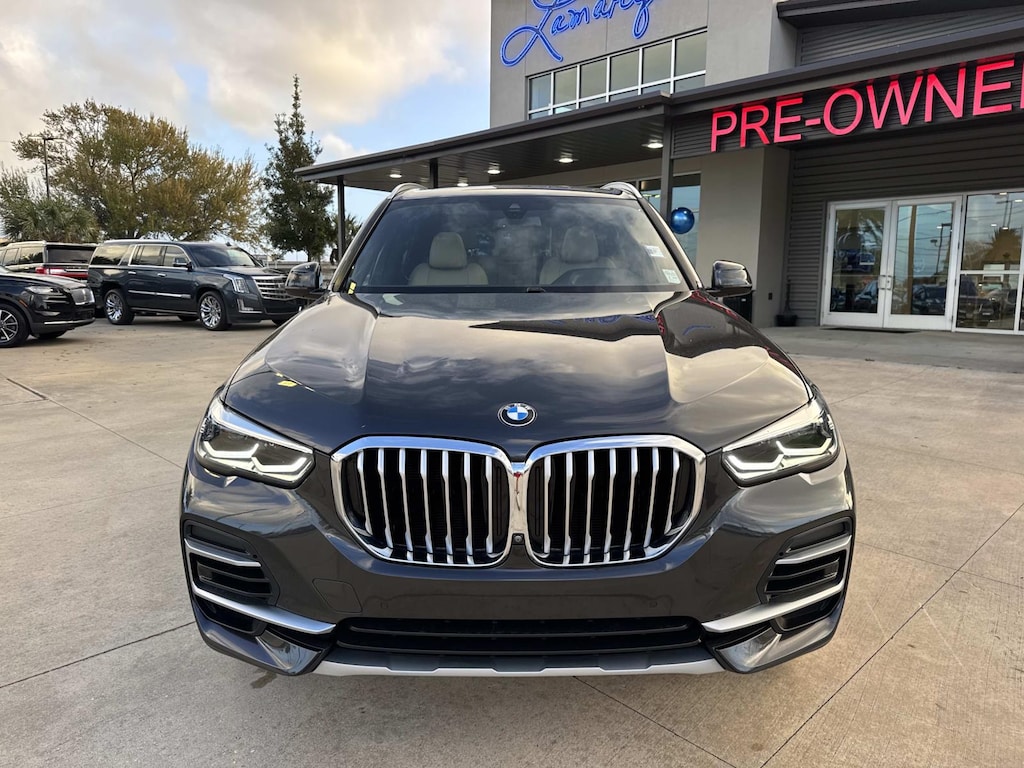 Used 2022 BMW X5 sDrive40i Sports Activity Vehicle Sport Utility