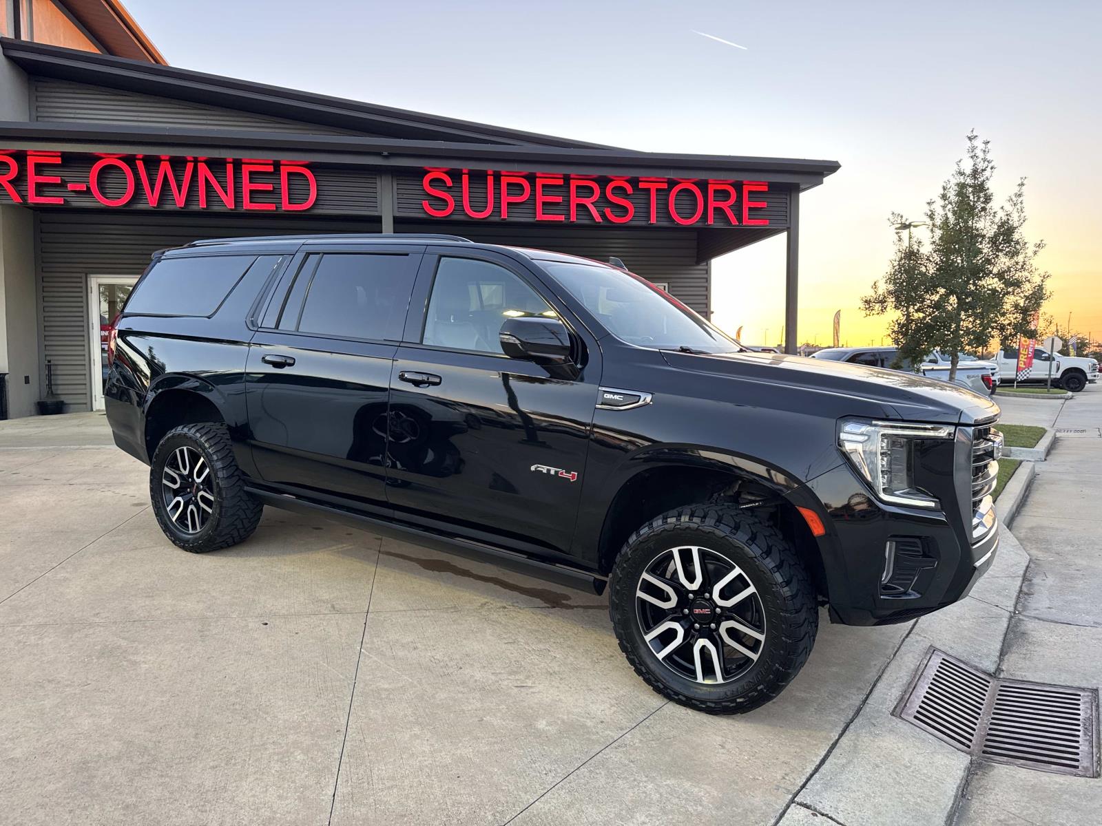 2022 GMC Yukon XL AT4's photo