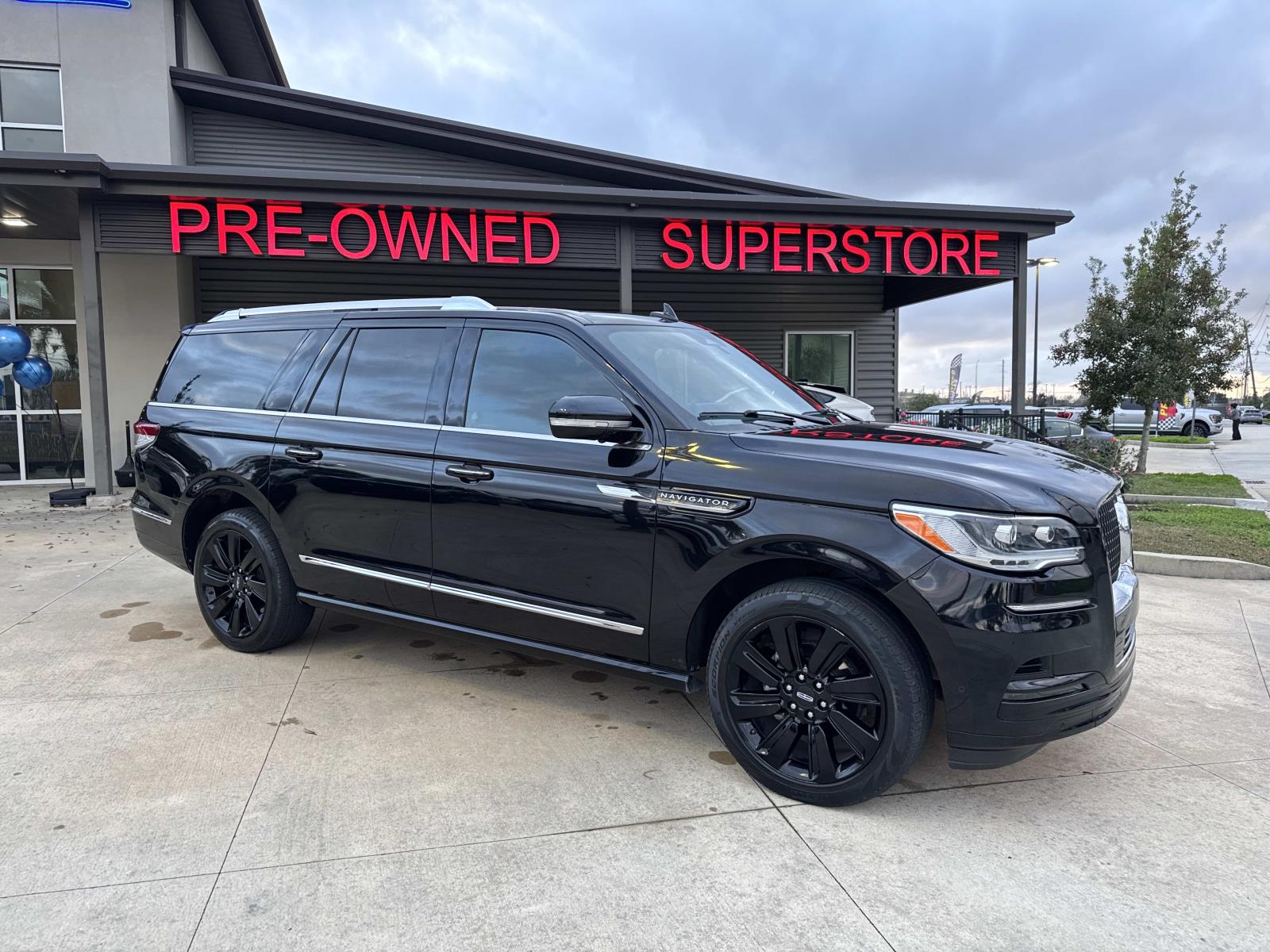 2022 Lincoln Navigator Reserve's photo