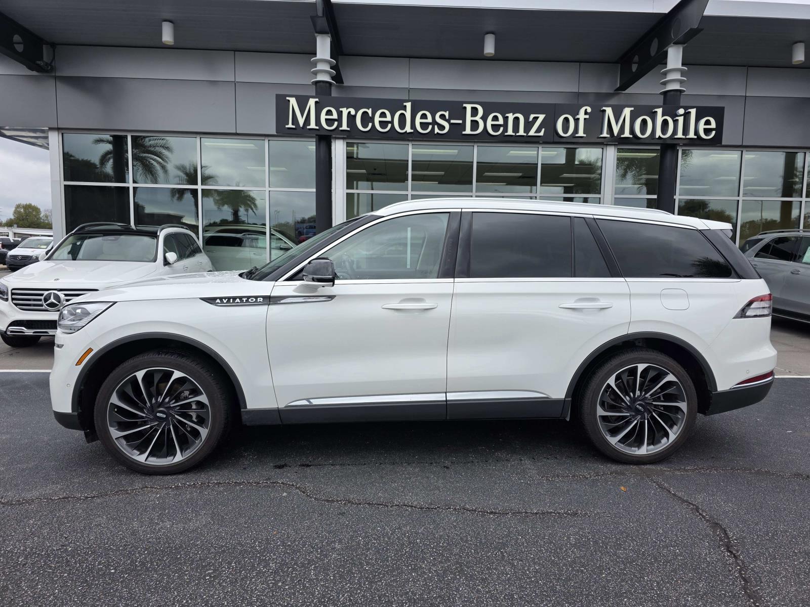 2023 Lincoln Aviator Reserve's photo