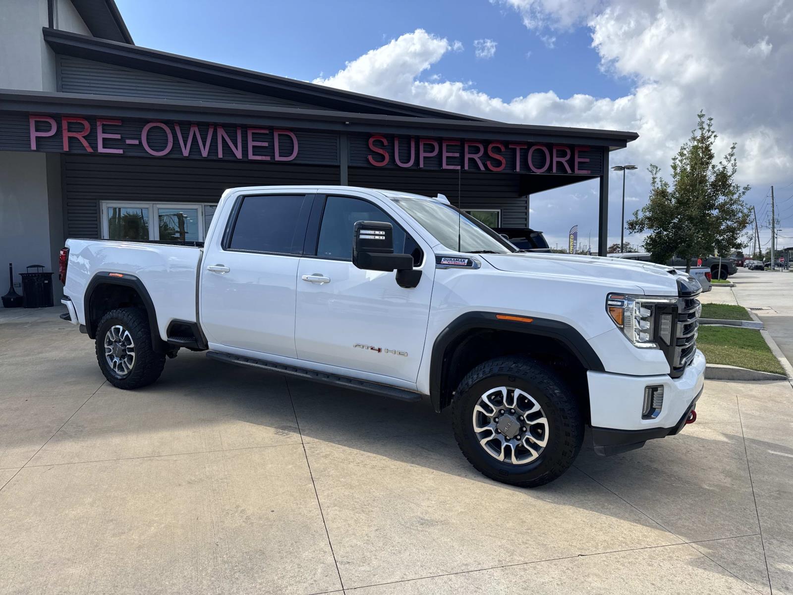 2021 GMC Sierra 2500HD AT4's photo