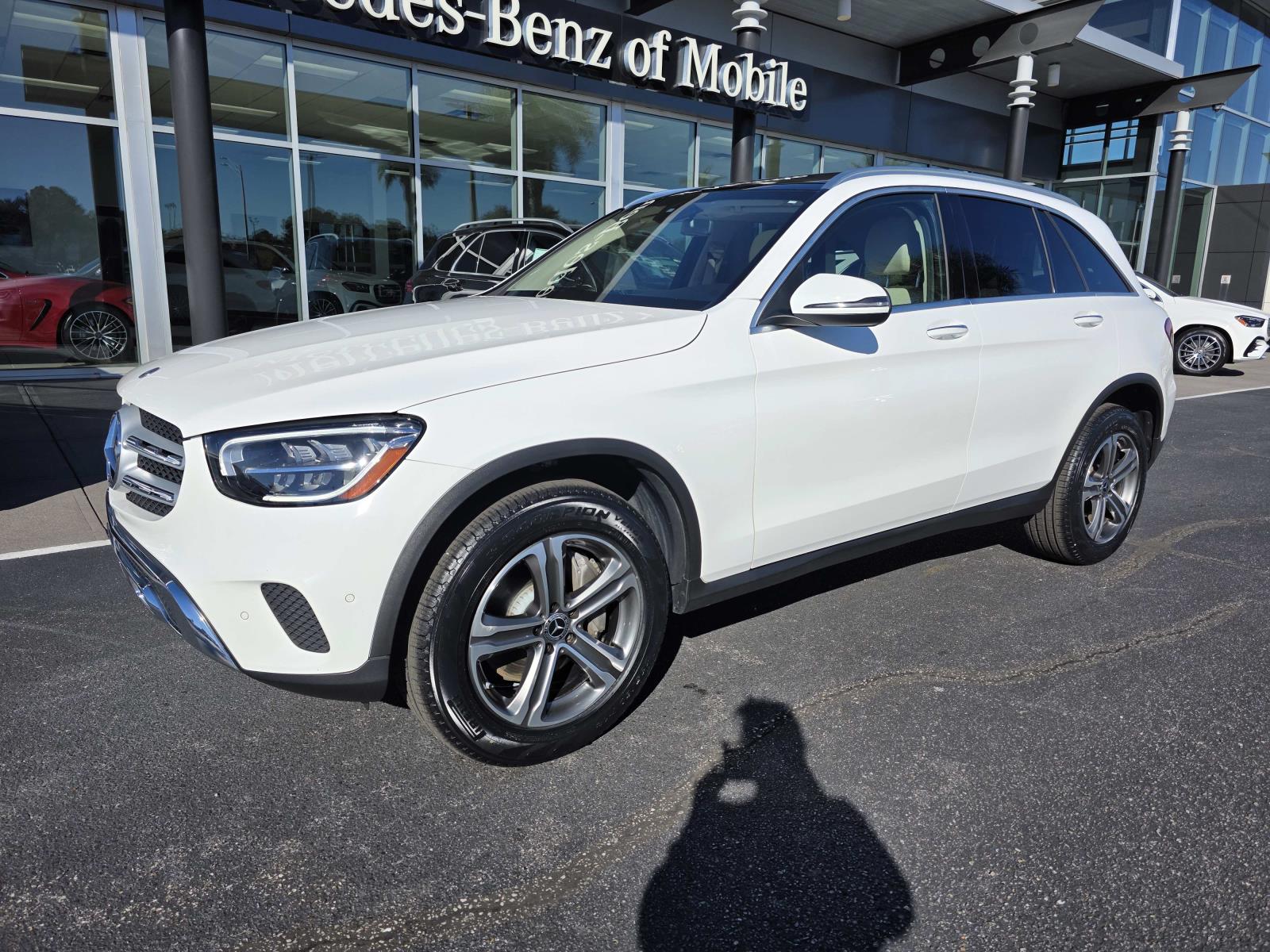 2021 Mercedes Benz GLC 300 photo 2