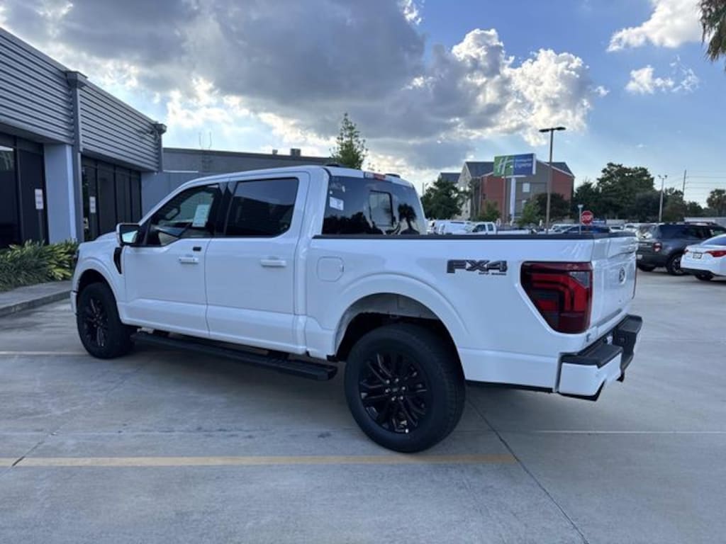 New 2025 Ford F-150 Lariat Truck