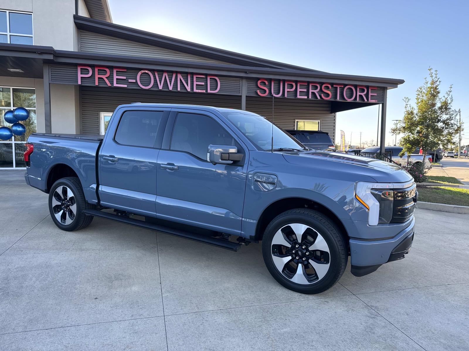 2023 Ford F-150 Lightning Crew Cab Pickup 
