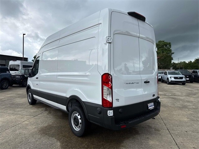 2025 Ford Transit photo 2