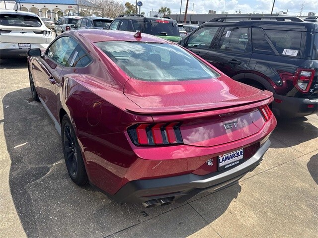 2025 Ford Mustang GT photo 3