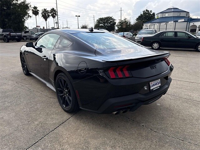 2025 Ford Mustang GT photo 4