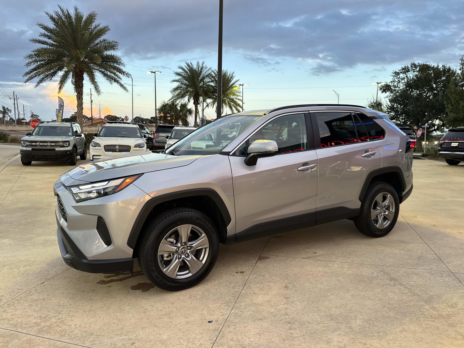2025 Toyota RAV4 XLE photo 2