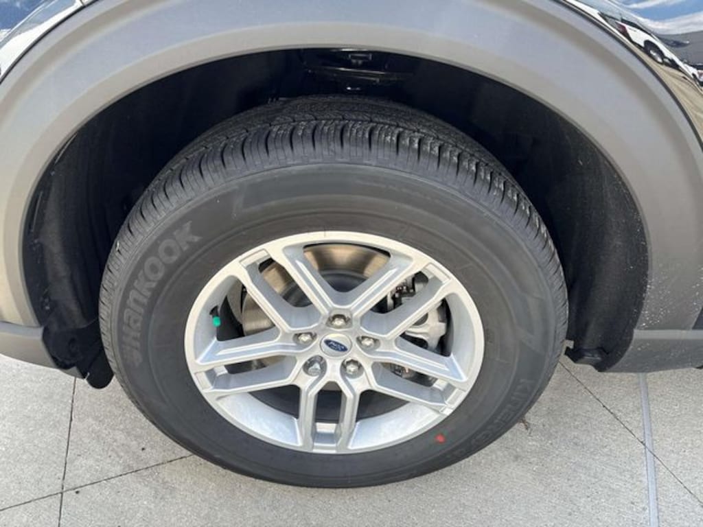 New 2025 Ford Explorer Active SUV