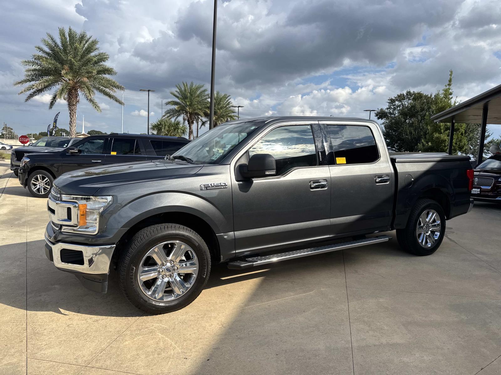 2019 Ford F-150 XLT photo 2