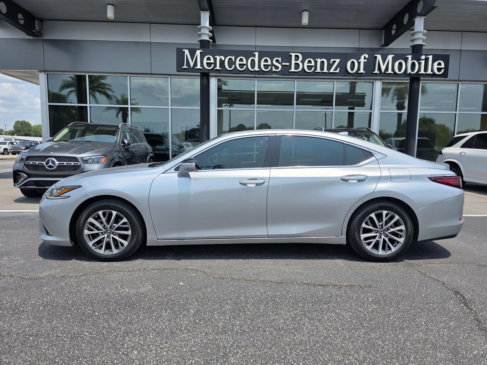 2022 Lexus ES