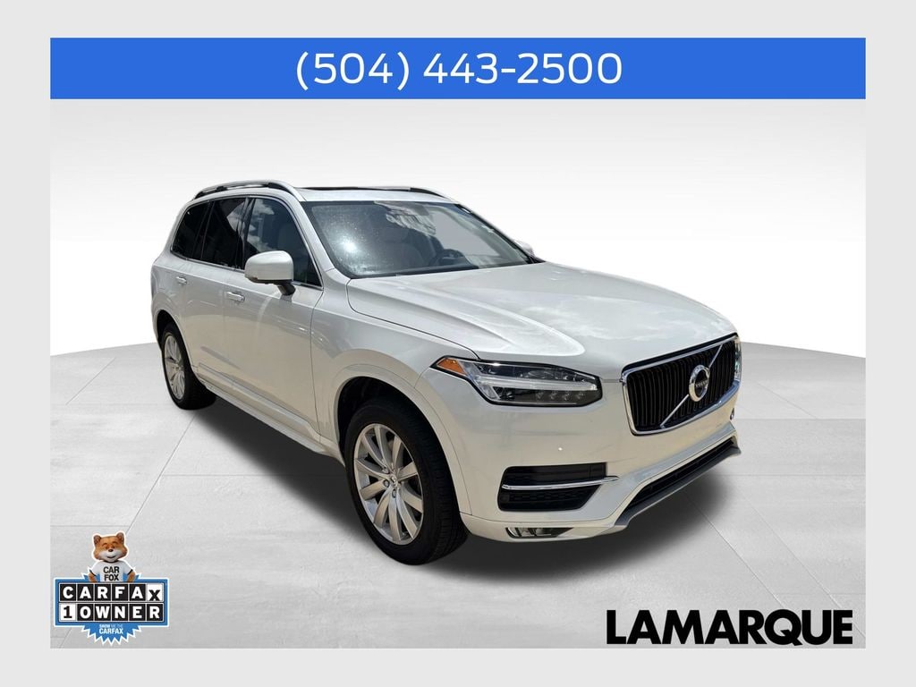 2017 Volvo XC90 T6 AWD Momentum's photo