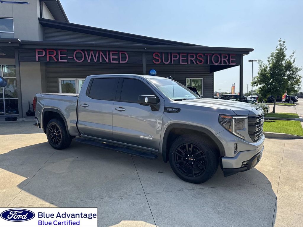 2023 GMC Sierra 4WD Crew Cab Short Box Elevation's photo