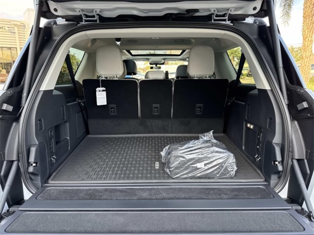New 2025 Lincoln Navigator Reserve-L SUV
