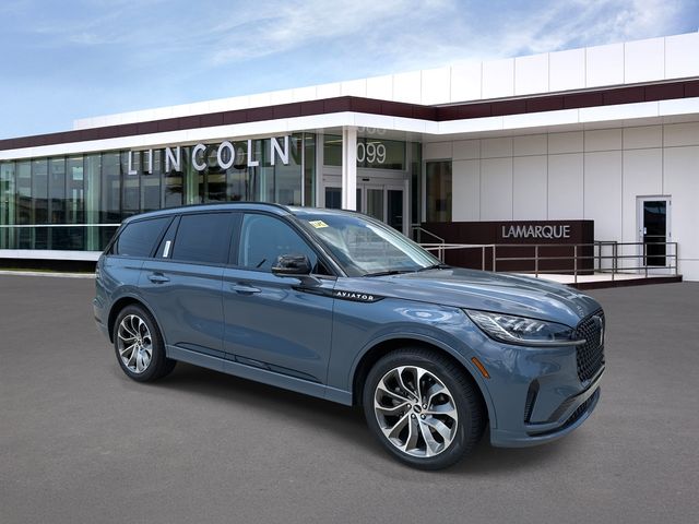 2025 Lincoln Aviator Premiere's photo