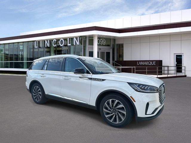 2025 Lincoln Aviator Premiere's photo