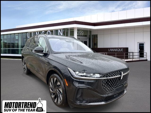 2025 Lincoln Nautilus Black Label's photo