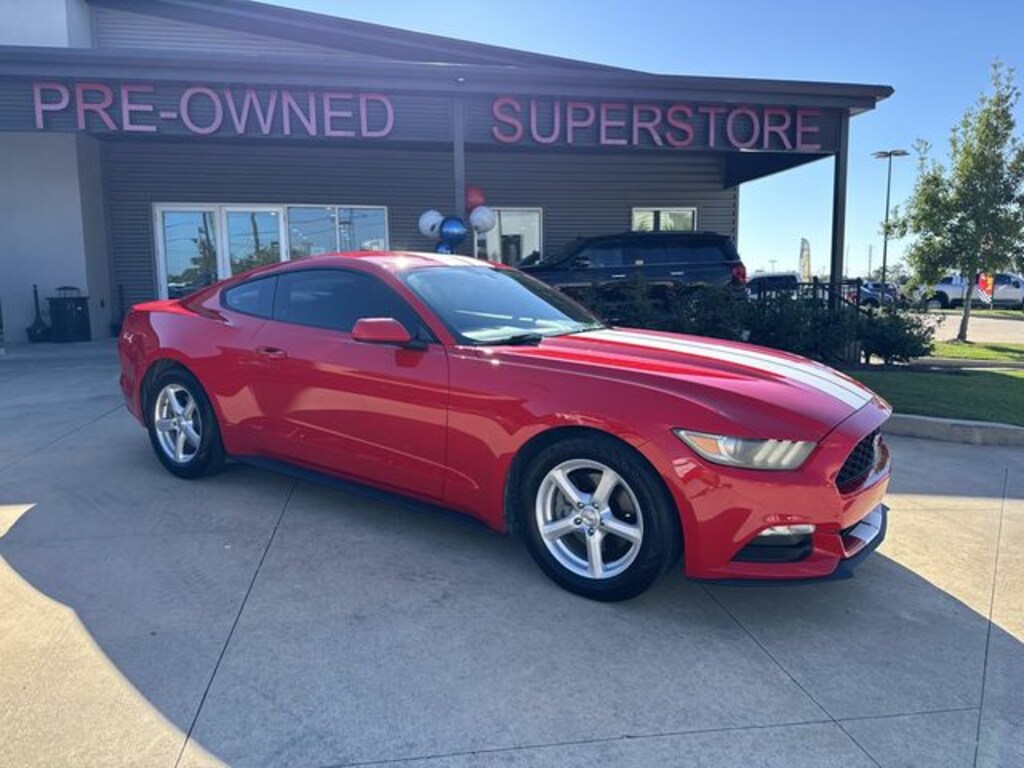 Used 2016 Ford Mustang V6 Coupe