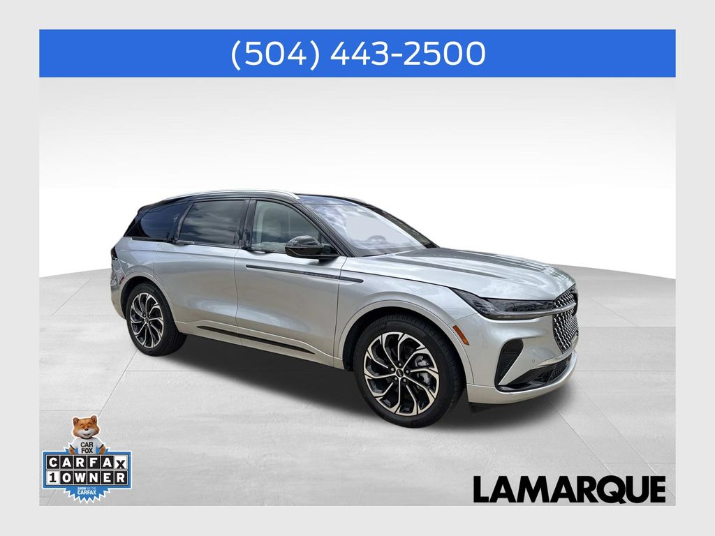 2025 Lincoln Nautilus Reserve AWD's photo