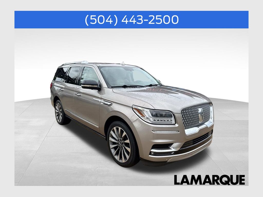 2019 Lincoln Navigator Select's photo