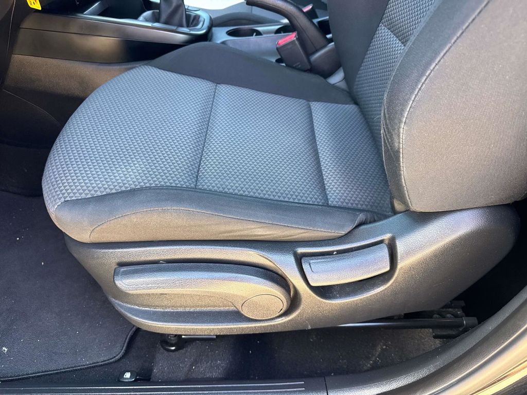 2021 Kia Soul LX - Photo 18