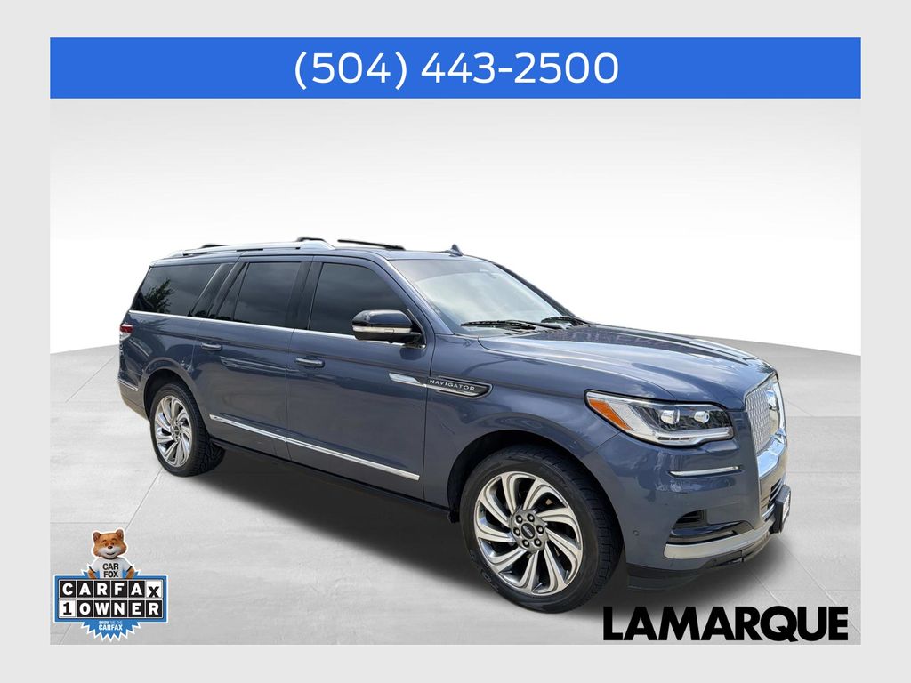 2023 Lincoln Navigator L