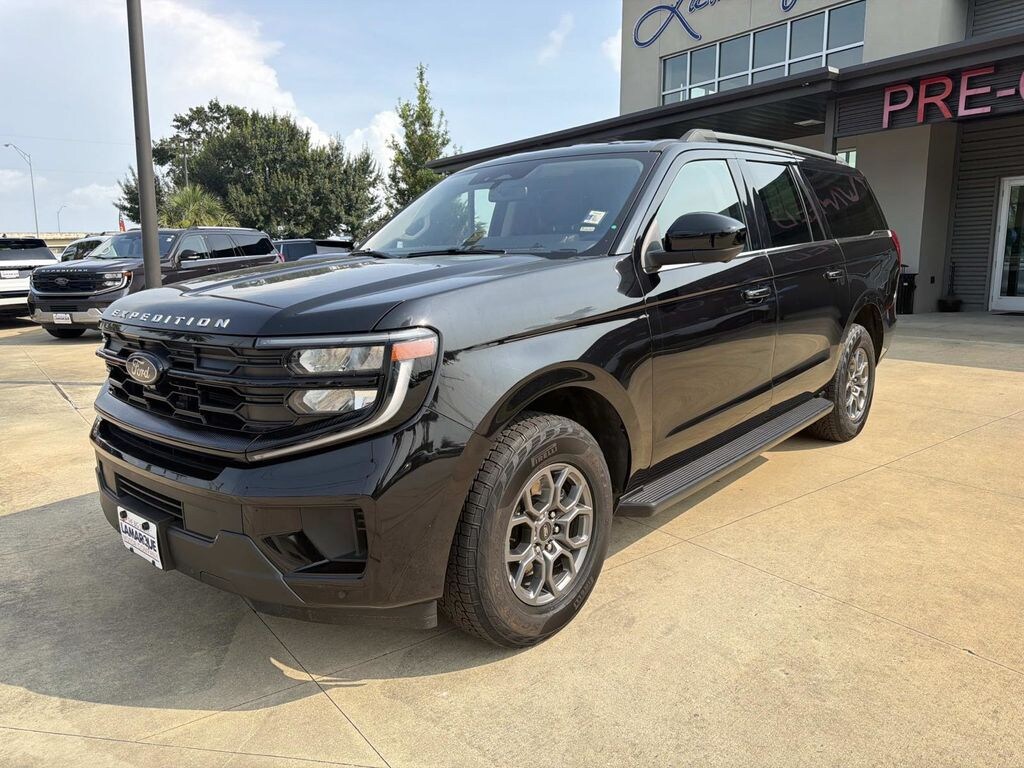 Used 2025 Ford Expedition Max Active SUV