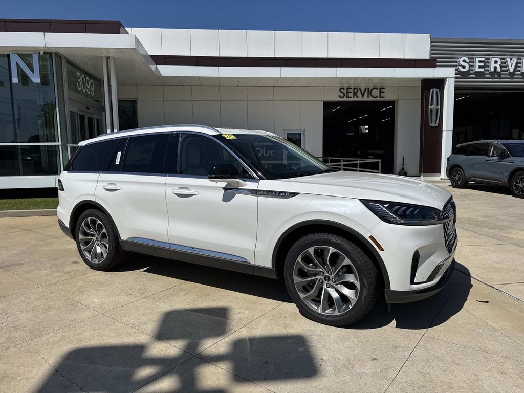 2026 Lincoln Aviator