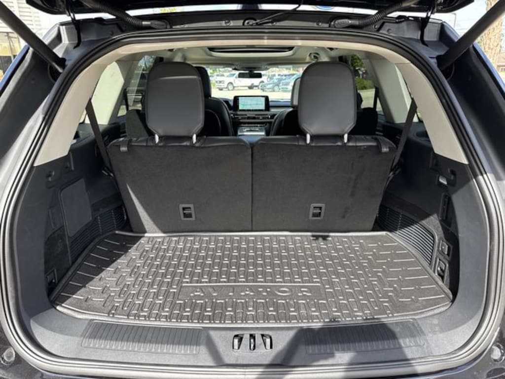 New 2025 Lincoln Aviator Premiere SUV