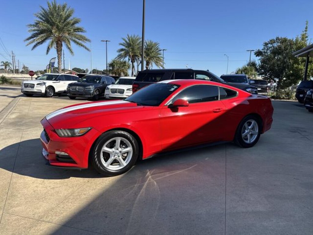Used 2016 Ford Mustang V6 Coupe