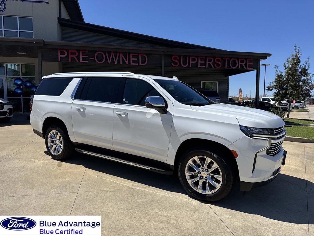 2023 Chevrolet Suburban Premier