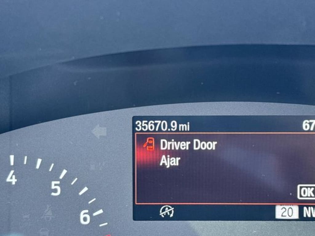 Used 2022 Ford Escape SE SUV