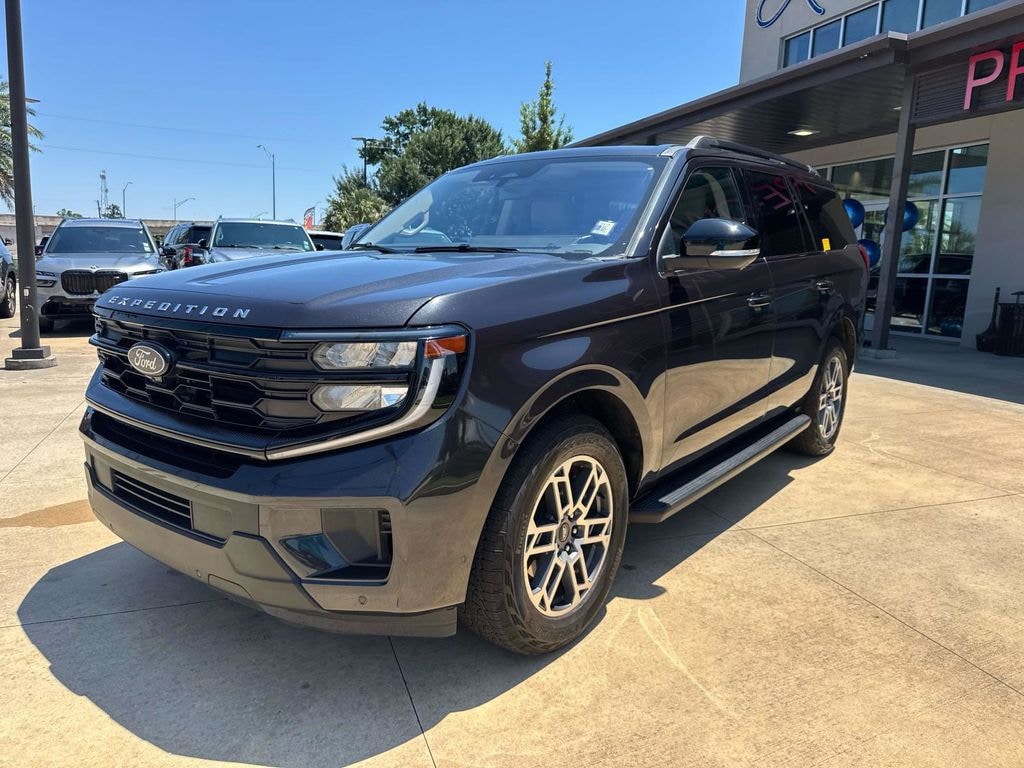 Used 2025 Ford Expedition Active SUV