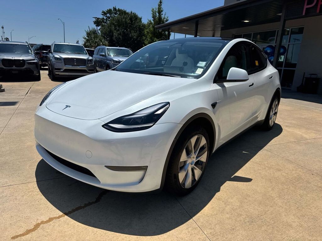 Used 2024 Tesla Model Y Long Range SUV