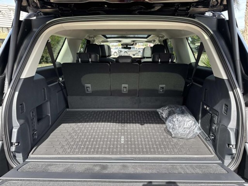 New 2025 Lincoln Navigator Reserve-L SUV