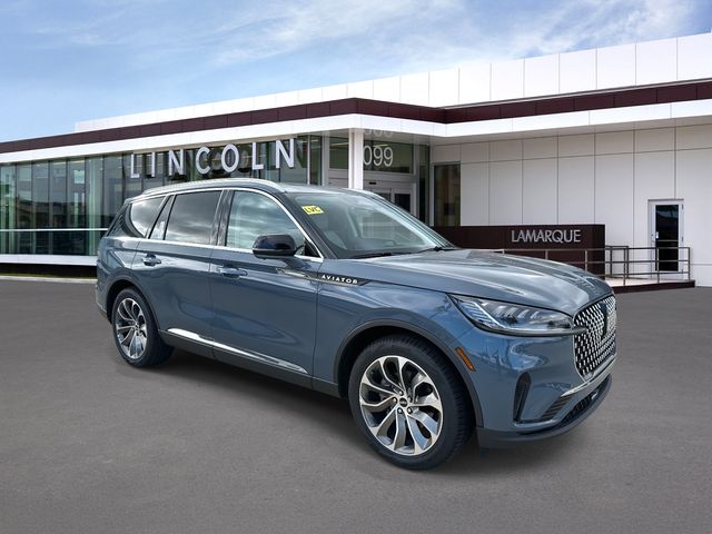2026 Lincoln Aviator Premiere's photo