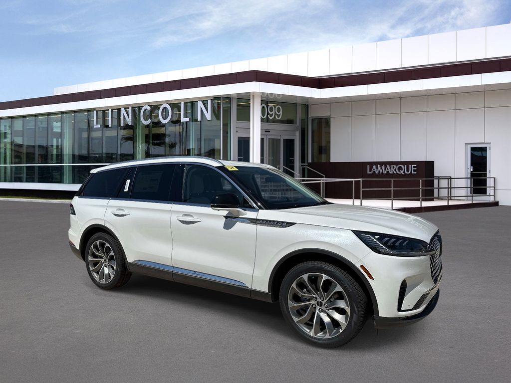 2026 Lincoln Aviator Premiere RWD's photo