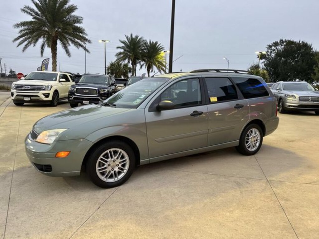 Used 2005 Ford Focus ZXW Wagon