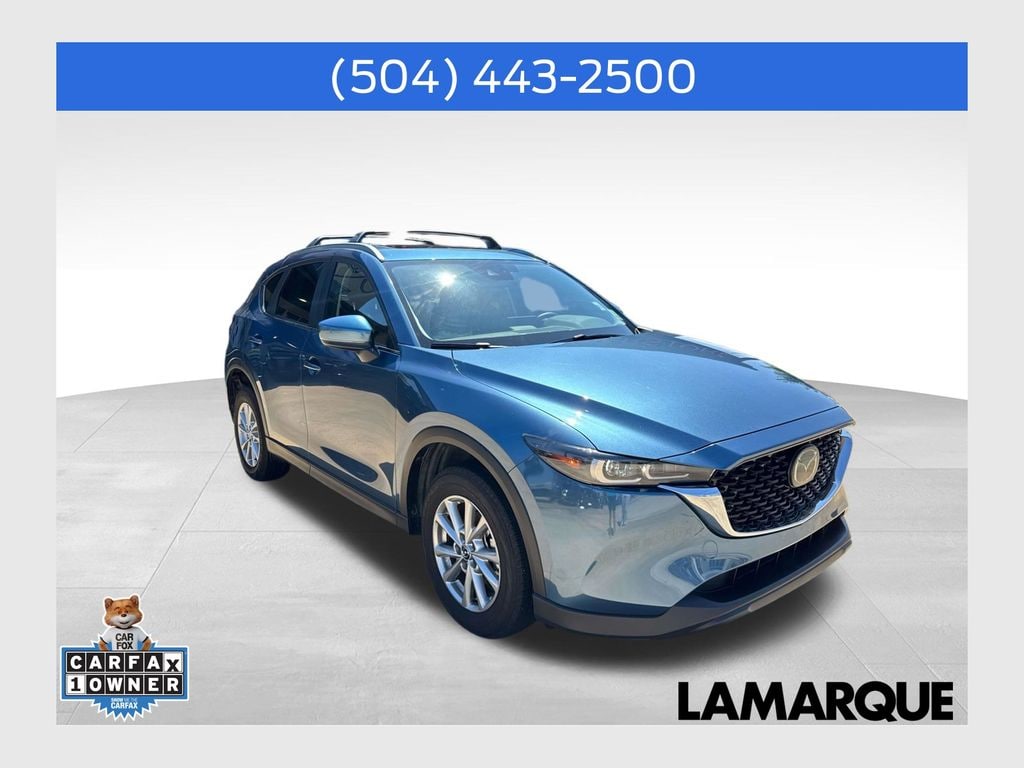 2023 Mazda CX-5 S Preferred package Auto AWD's photo