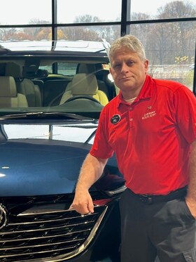 Staff member PAUL WEINSHEIMER from ID_5325528e1fb9