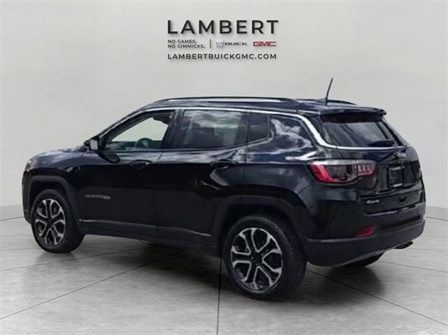 2022 Jeep Compass Limited photo 2