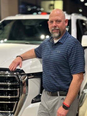 Staff member BRYAN STEINLECHNER from ID_b8466b42a866