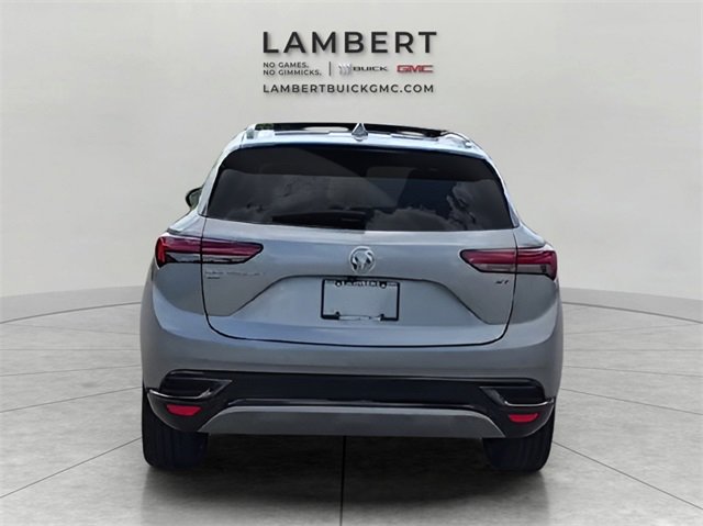 2023 Buick Envision Essence photo 4
