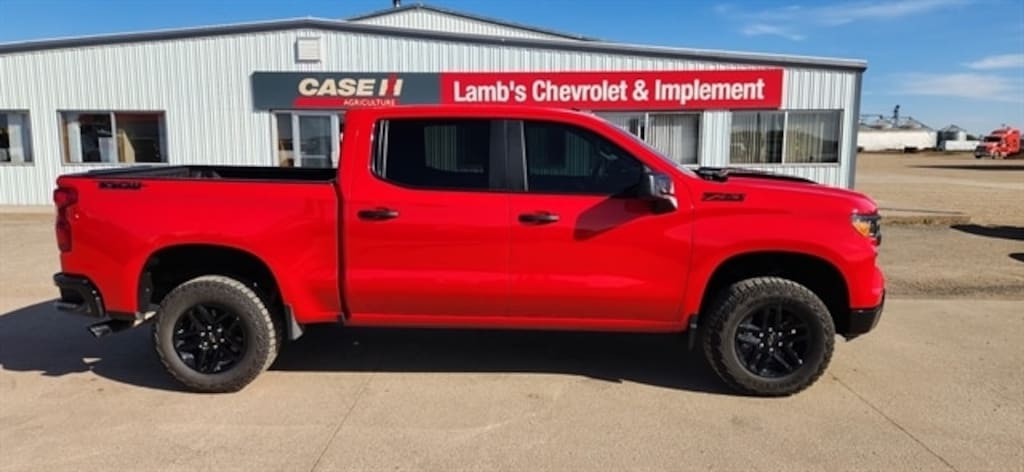 Used 2025 Chevrolet Silverado 1500 Custom Trail Boss Crew Cab Short Bed Truck