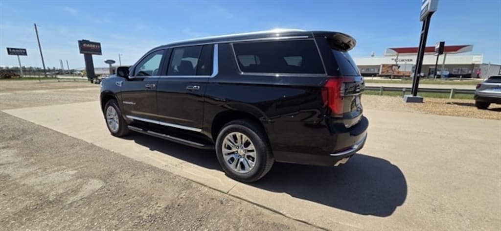 Used 2025 GMC Yukon XL Denali SUV