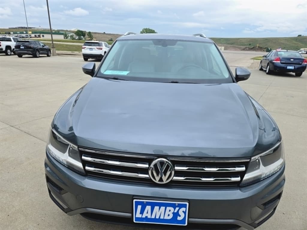 Used 2018 Volkswagen Tiguan 2.0T SEL SUV