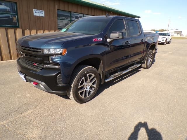 Used 2020 Chevrolet Silverado 1500 LT Trail Boss with VIN 3GCPYFED5LG300560 for sale in Onida, SD